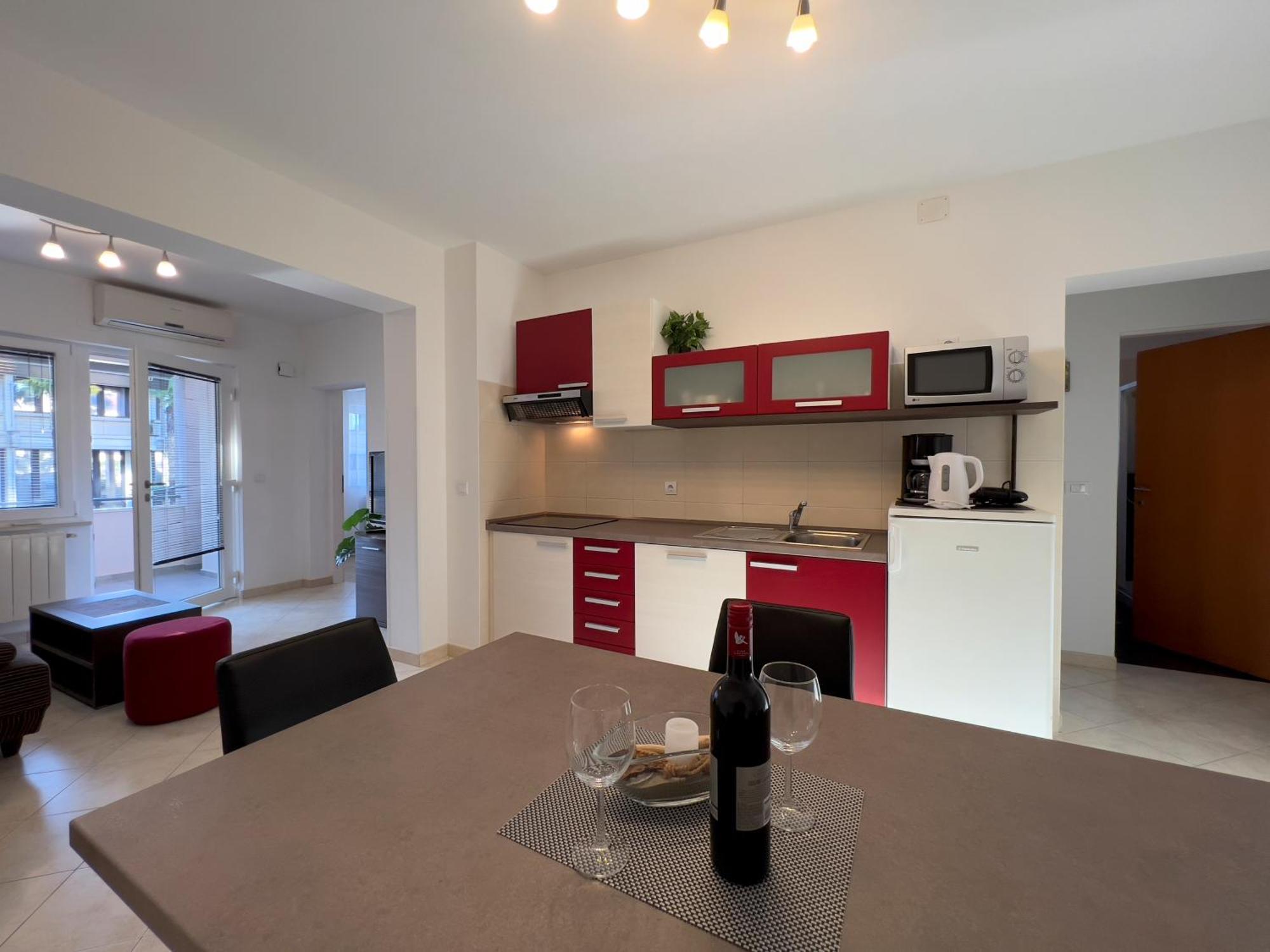 Stay In The Heart Of Porec - 50M To The Beach Kültér fotó