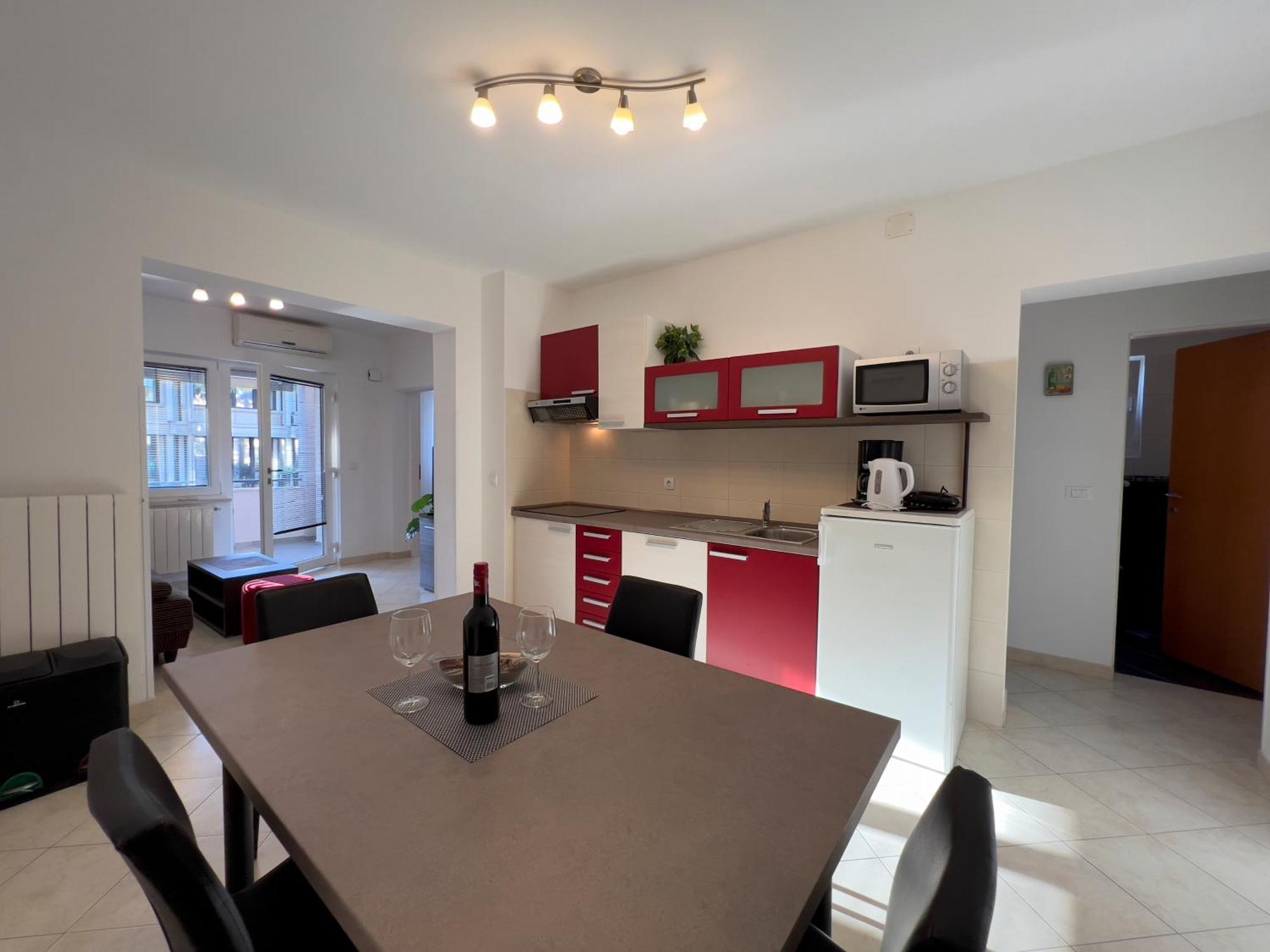 Stay In The Heart Of Porec - 50M To The Beach Kültér fotó