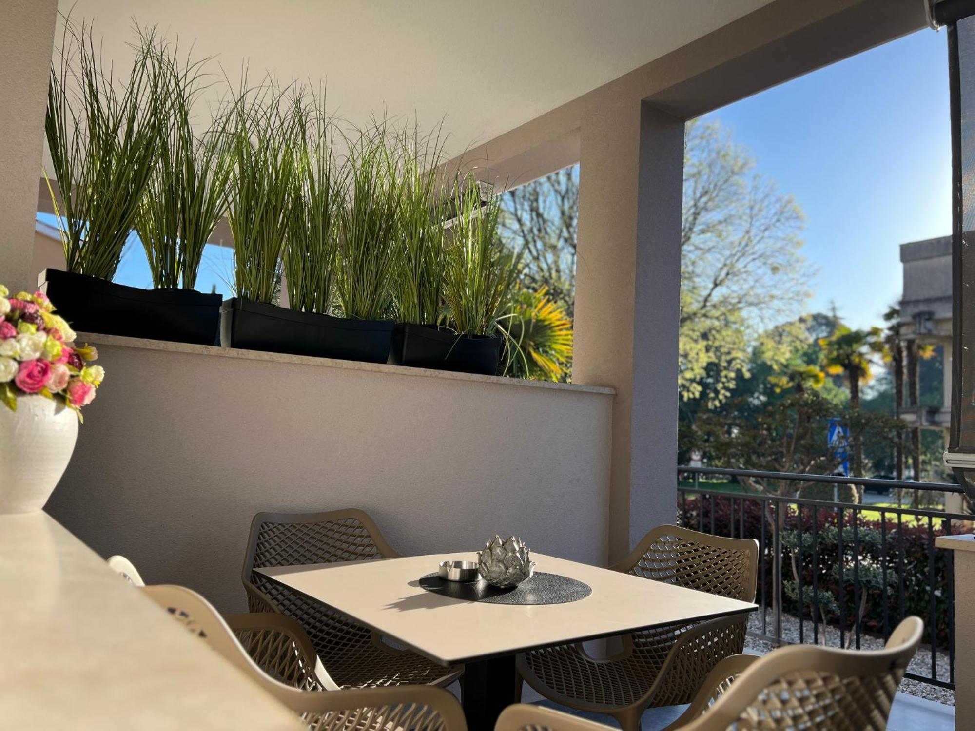 Stay In The Heart Of Porec - 50M To The Beach Kültér fotó