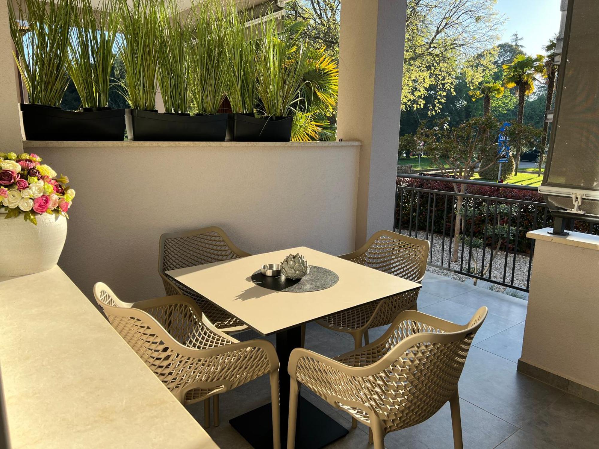 Stay In The Heart Of Porec - 50M To The Beach Kültér fotó