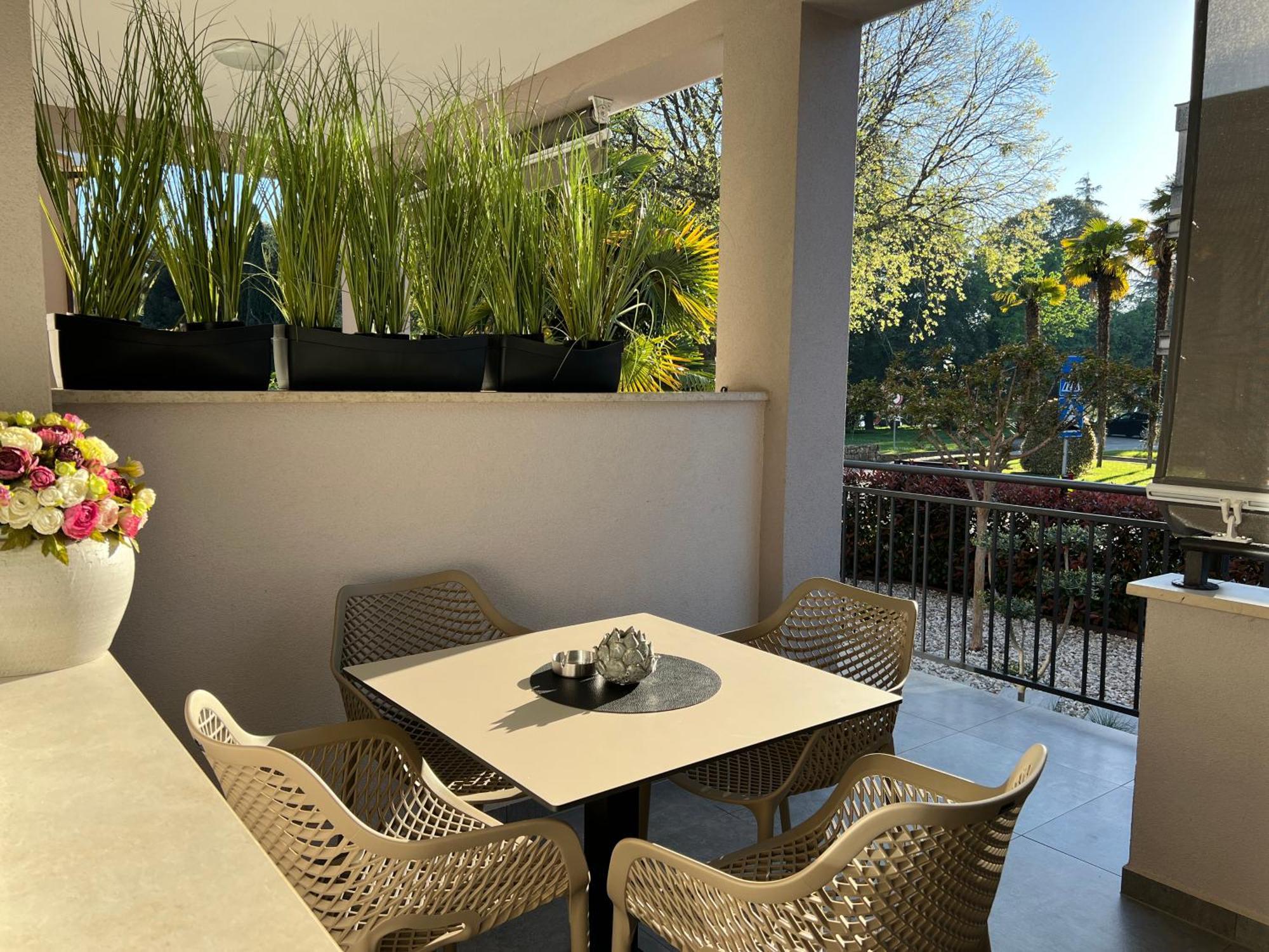 Stay In The Heart Of Porec - 50M To The Beach Kültér fotó